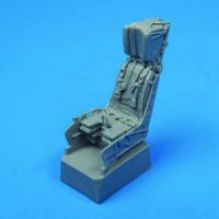 F/A-18A/C ejection seat with safety belts