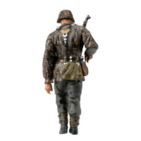 1/16 Figure Sd.Kfz. 251 Panzergrenadier 3 oak leaf autumn