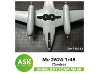 Me 262A  FOAM flexibel wheel bay and engine intake mask...