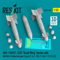 GBU-15(V)21, 22/B Small Wing bombs (2 pcs) with AN/AXQ-14...